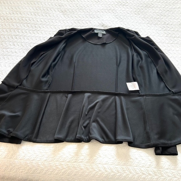 Frank Lyman Zip Front Peplum Hem L/S Black Jersey Jacket Size 10 MadeInCanada! - Picture 7 of 15